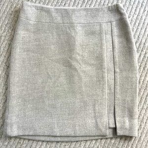 White House Black Market Lined Knit Skirt Grey size 0 New with Tags
